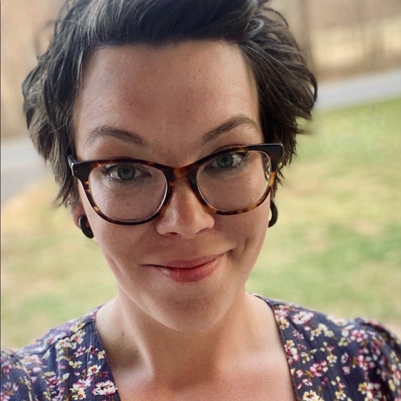 Meet your Posher, Kellie - Picture 1 of 1